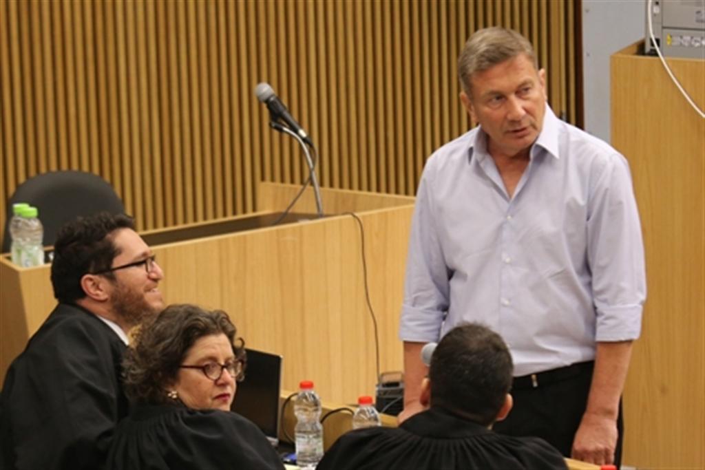 נוחי דנקנר מול תובעיו, היום במשפט (צילום: מוטי קמחי) (צילום: מוטי קמחי)