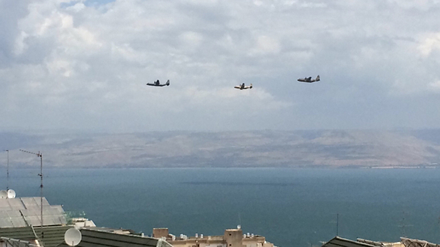 Israeli Air Force fly over Kinneret (Photo: Adam Buganim) (Photo: Adam Buganim)