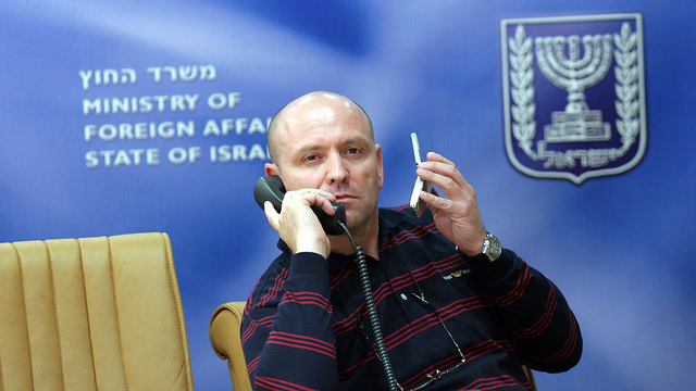 אמנון קלמר ממשרד החוץ (צילום: עטא עוויסאת) (צילום: עטא עוויסאת)