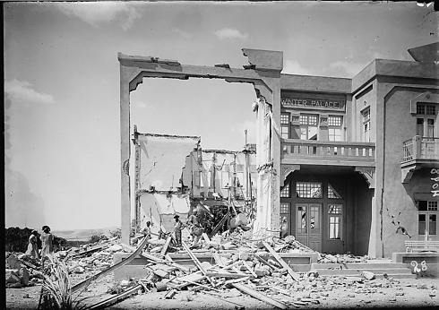 "נפגעו קרוב לאלף איש". מלון "ארמון החורף" ביריחו שנהרס כליל ב-1927 ()