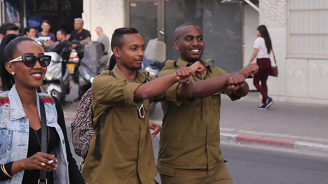 במחאת יוצאי אתיופיה בתל אביב (צילום: מוטי קמחי) (צילום: מוטי קמחי)