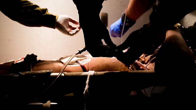 Syrian undergoes treatment (Photo: IDF Spokesperson's Unit) (Photo: IDF Spokesperson's Unit)