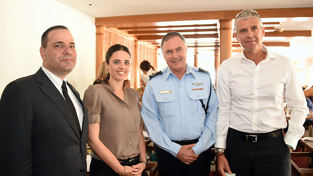 Justice Minister Ayelet Shaked with Chief of Police Yohanan Danino and Israel Bar Association officials (Photo: Yair Sagi)