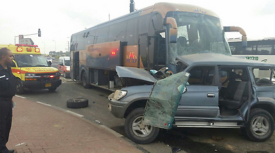 זירת התאונה ליד רהט (צילום: חטיבת דובר המשטרה) (צילום: חטיבת דובר המשטרה)