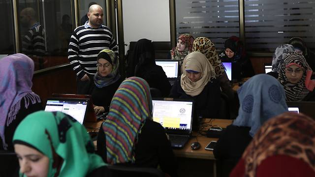 Women workers at socially responsible Gaza Strip start-up (Photo: AFP)  (Photo: AFP)