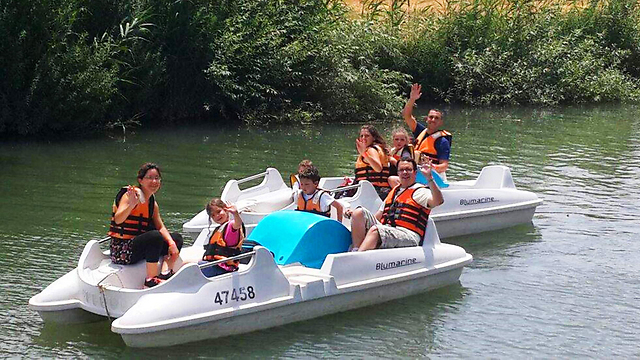 Pedal boats on the Jordan river (Photo: Indie Park)