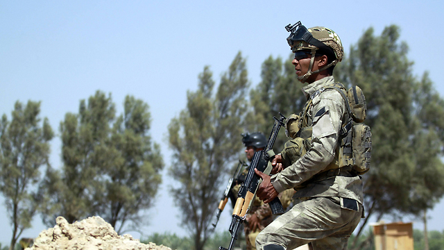הצבא העיראקי זוכה לגיבוי של מיליציות שיעיות וסוניות (צילום: AFP) (צילום: AFP)