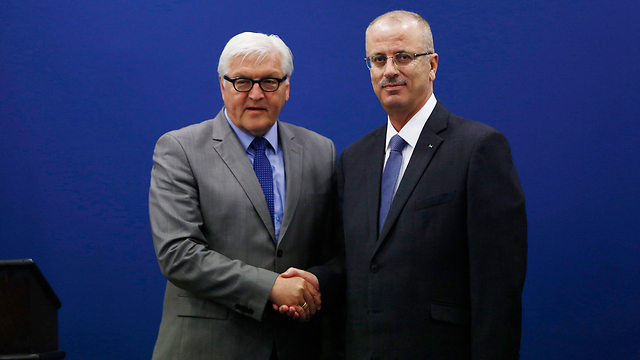Steinmeier with Palestinian PM Rami Hamdallah (Photo: EPA)