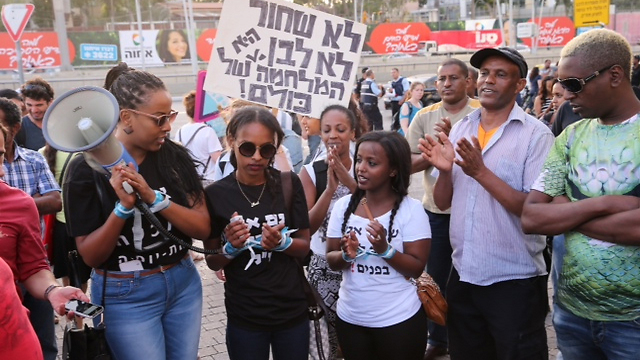 מחאת יוצאי אתיופיה נגד אלימות משטרתית, 2015 (צילום: מוטי קמחי) (צילום: מוטי קמחי)