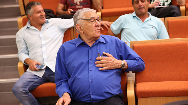 34 שנים ראש עיר. צבי בר בבית המשפט, היום (צילום: מוטי קמחי) (צילום: מוטי קמחי)