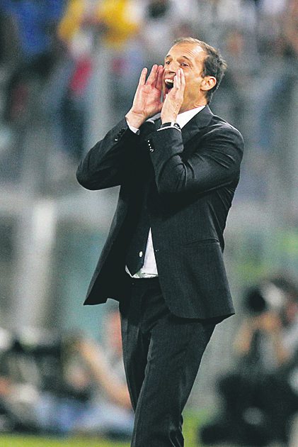 ROME, ITALY - MAY 20: Juventus FC head coach Massimiliano Allegri issues instructions during the TIM Cup final match between SS Lazio and Juventus FC at Olimpico Stadium on May 20, 2015 in Rome, Italy. (Photo by Paolo Bruno/Getty Images) (Paolo Bruno) ROME, ITALY - MAY 20: Juventus FC head coach Massimiliano Allegri issues instructions during the TIM Cup final match between SS Lazio and Juventus FC at Olimpico Stadium on May 20, 2015 in Rome, Italy. (Photo by Paolo Bruno/Getty Images) (Paolo Bruno)
