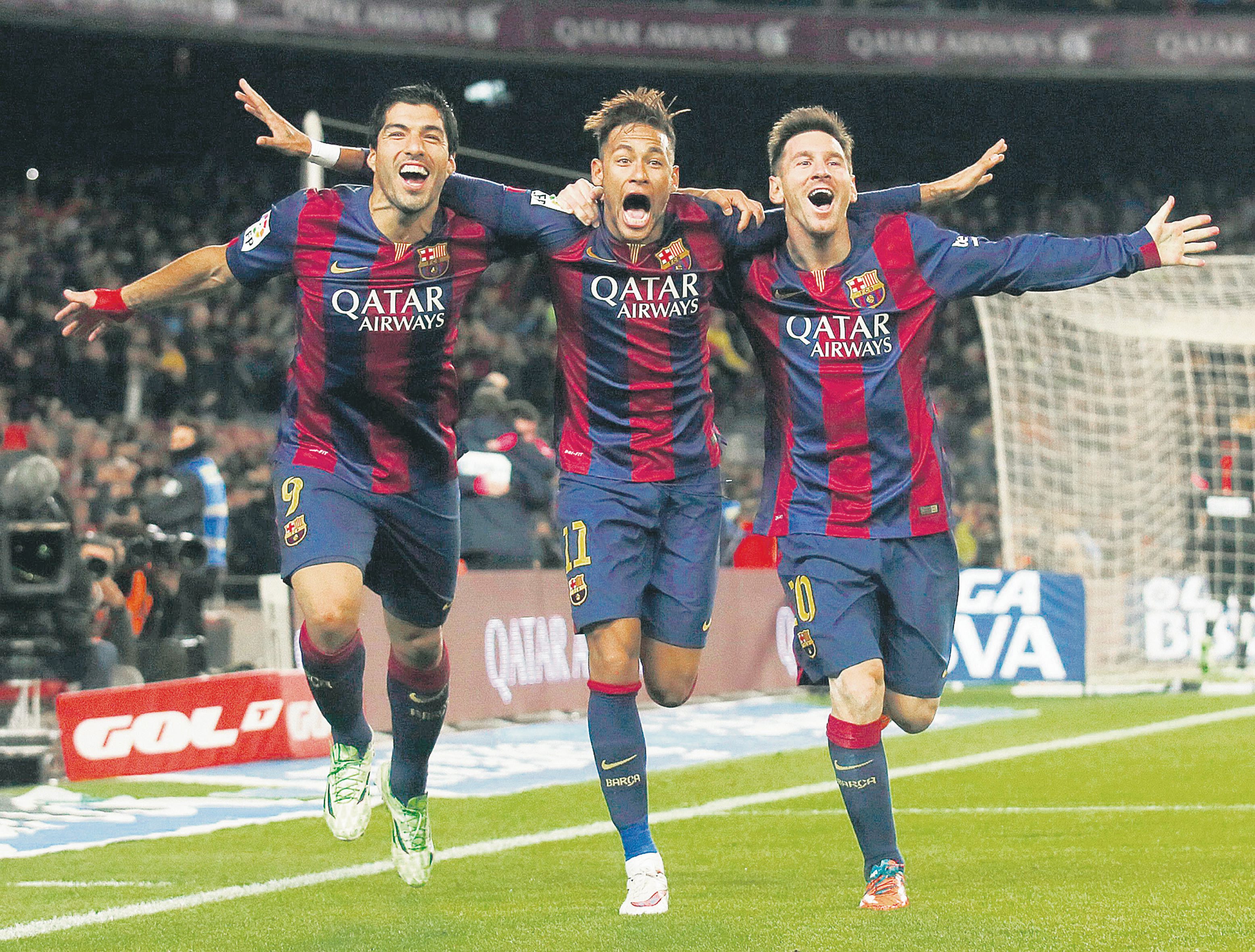 (L-R) Barcelona's Luis Suarez, Neymar and Lionel Messi celebrate a goal against Atletico Madrid during their Spanish First Division soccer match at Camp Nou stadium in Barcelona January 11, 2015. REUTERS/Albert Gea (SPAIN - Tags: SPORT SOCCER) - RTR4KYRV (© Albert Gea / Reuters) (L-R) Barcelona's Luis Suarez, Neymar and Lionel Messi celebrate a goal against Atletico Madrid during their Spanish First Division soccer match at Camp Nou stadium in Barcelona January 11, 2015. REUTERS/Albert Gea (SPAIN - Tags: SPORT SOCCER) - RTR4KYRV (© Albert Gea / Reuters)