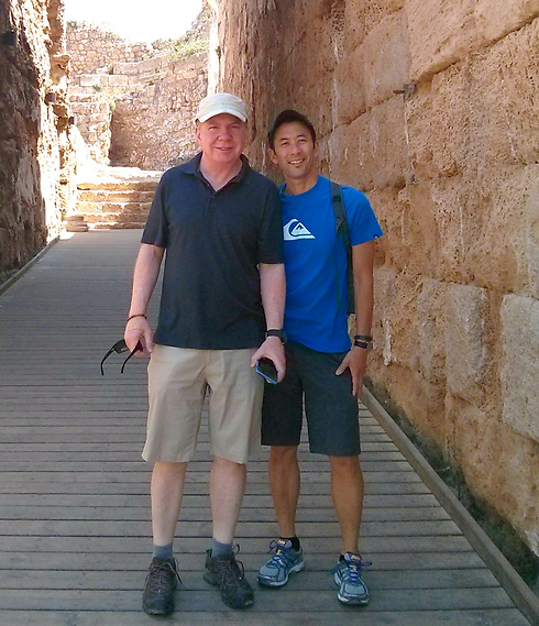 מבקרים בירושלים: אדי מורי, ראש עיריית סיאטל (משמאל), ובן זוגו ()