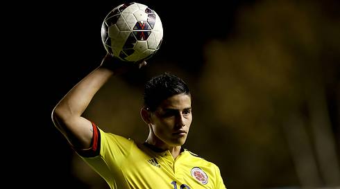 רודריגס במדי נבחרת קולומביה (צילום: AP) (צילום: AP)