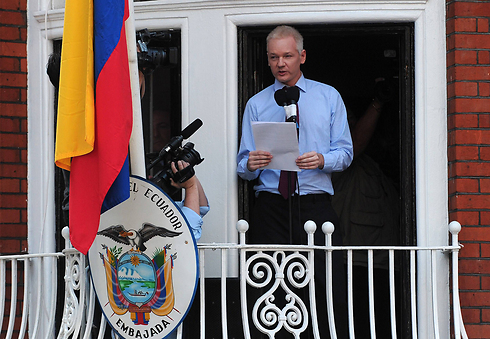 לא יצא שלוש שנים מהשגרירות האקוודורית. אסאנג' (צילום: AFP) (צילום: AFP)