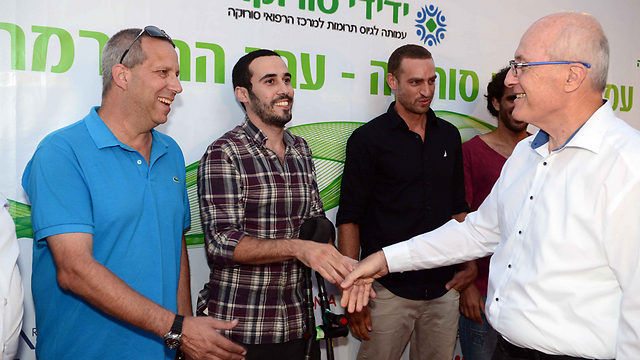 Gadi Yarkoni (on the left) with Omri Michaeli and Noam Dadon (Photo: Herzl Yosef)