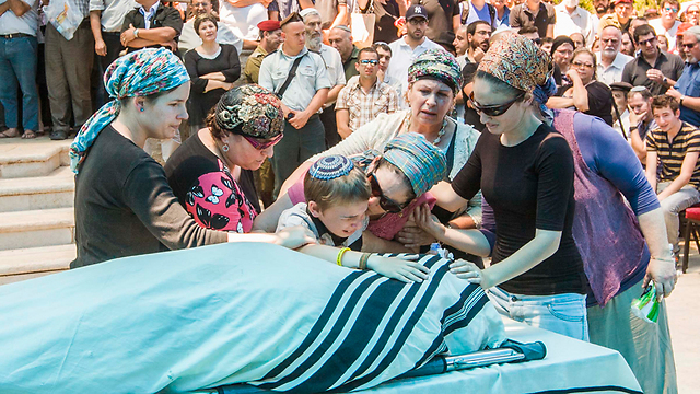 Malachi Rosenfeld's funeral. These people deserve to see the state's leaders make an effort to defend them too (Photo: Ido Erez)  