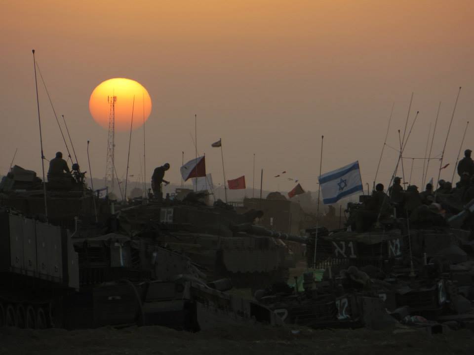 Sunset over Gaza (Photo: Avi Lozowick)