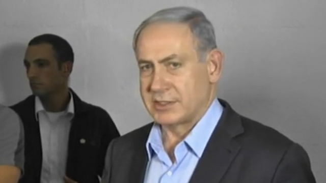Netanyahu after the half-hour-long visit. (Photo: Roee Idan) (Photo: Roee Idan)