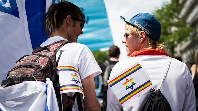 גם נציגי הקהילה הגאה התייצבו לצד ישראל  (צילום: EPA) (צילום: EPA)