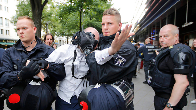 The moment of the arrest (Photo: Reuters)