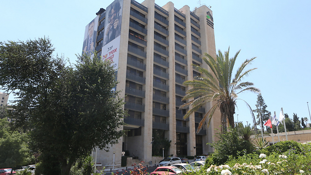 מלון גני ירושלים שבו אירעה התקיפה (צילום: אלכס קולומויסקי, "ידיעות אחרונות") (צילום: אלכס קולומויסקי, 
