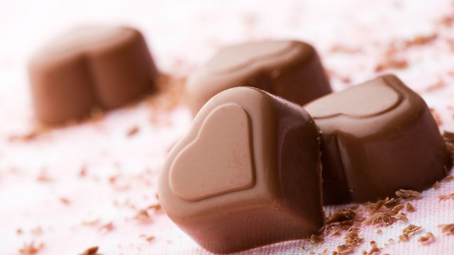לבבות משוקולד (צילום: shutterstock) (צילום: shutterstock)