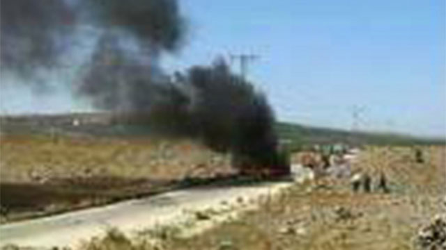 רכב שנפגע בתקיפה ישראלית בסוריה. ארכיון ()
