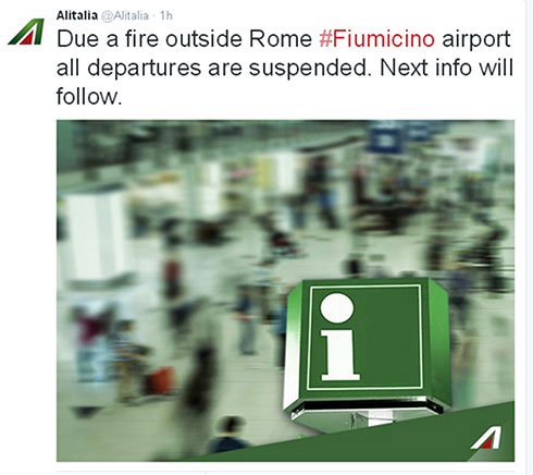 הודעת חברת התעופה "אליטליה" על השעיית הטיסות בנמל התעופה ()