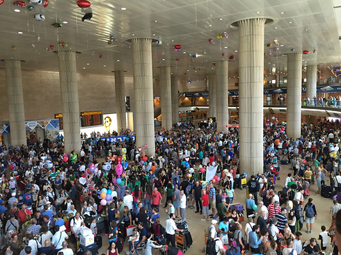 The arrivals hall at the airport on Friday (Photo: Oren Rosenfeld)