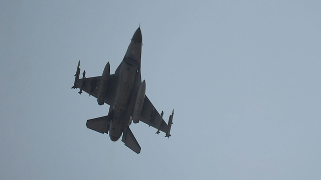A Turkish jet takes off from Incirlik Air Base. (Photo: AP)