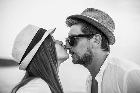 "אנשים מאמינים שאהבה הוא מצב נפרד שאמור להתקיים ויהי מה" (צילום: Shutterstock) (צילום: Shutterstock)