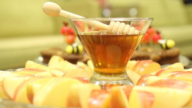 Israeli honey. (Photo: Hillel Maeir, Tazpit News Agency)