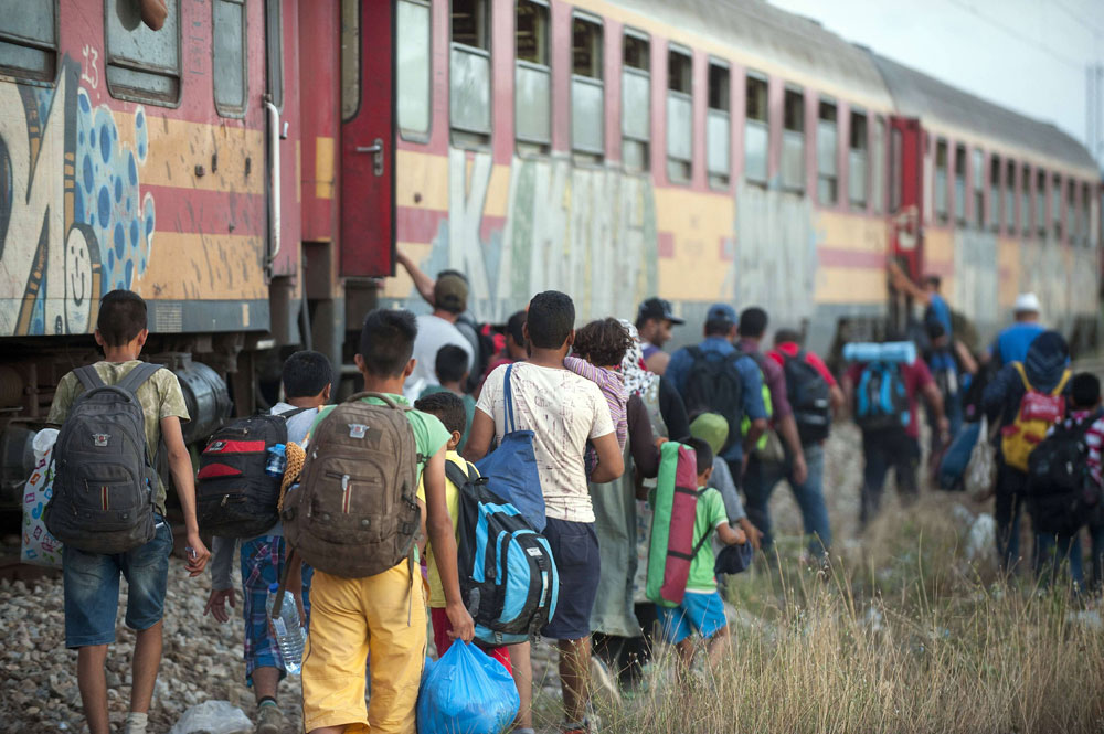 פליטים בדרך לאירופה ב-2015. היבשת תצטרך עוד (צילום: AFP) (צילום: AFP) (צילום: AFP)