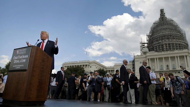Donald Trump speaks at protest against Iran nuclear deal on Capitol Hill. The Democratic Party chose to repeat the mistakes of the past and sacrifice the future for the present (Photo: Reuters)