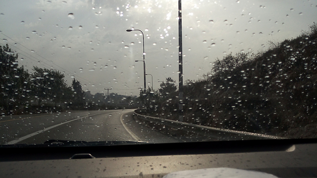 גשם מקומי במועצה האזורית משגב (צילום: שי סלוצקי) (צילום: שי סלוצקי)