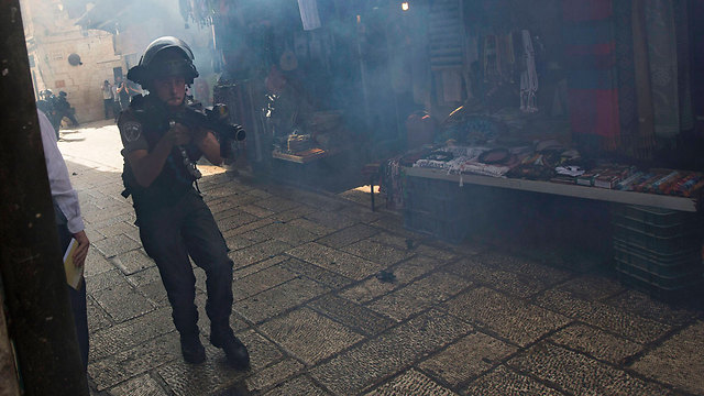 The situation in Jerusalem and its complexity is one of those moments when the police must have a commander (Photo: AP)   