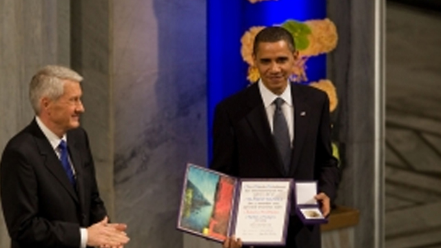 President Obama recieving his prize in 2009 (Photo: Pete Souza)