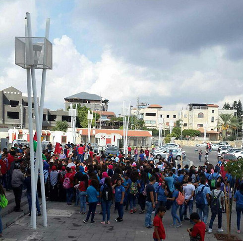Sakhnin students protest to protect Al Aqsa