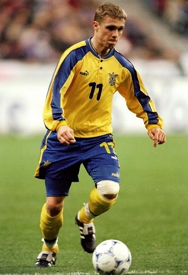 רשם הישגים גם בנבחרת אוקראינה. רברוב ב-1999 (צילום: getty images)
