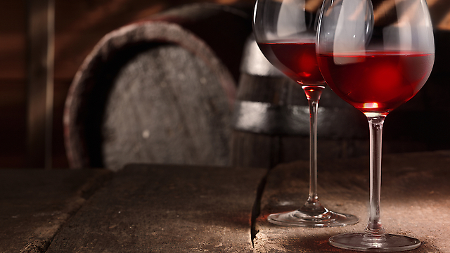 השערוריה שאיימה לחסל את תעשיית היין באיטליה (צילום: shutterstock) (צילום: shutterstock)