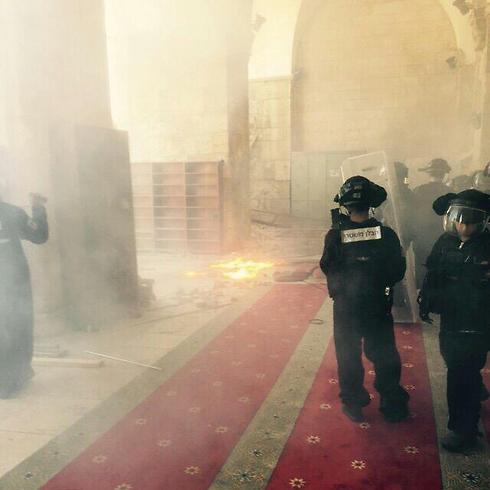 Clashes on the Temple Mount during the High Holy Days (Photo: Police Spokesman's Unit)