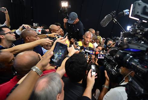 התקשורת דווקא אוהבת אותו. בראיינט (צילום: AFP) (צילום: AFP)