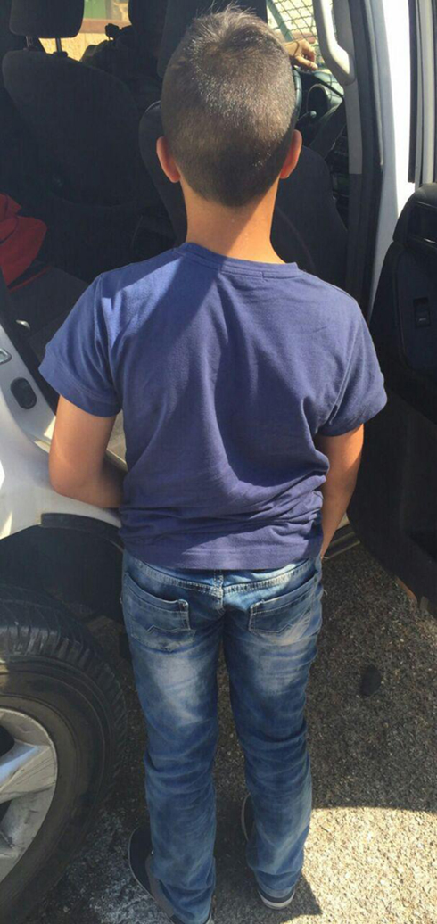 בן 11 מא-טור שנעצר על השלכת אבנים  (צילום: חטיבת דובר המשטרה) (צילום: חטיבת דובר המשטרה)