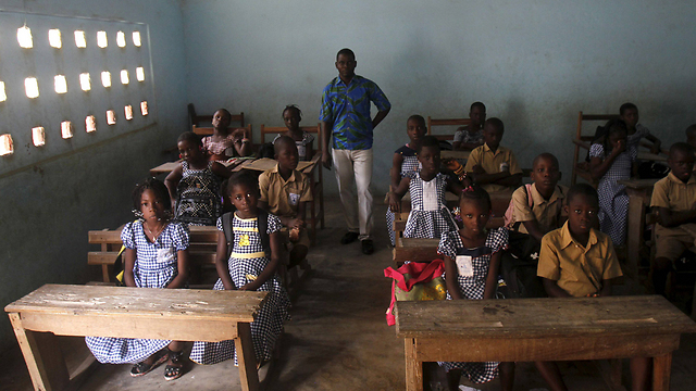 כיתה בבית ספר היסודי "סיני" באבידג'ן, חוף השנהב (צילום: רויטרס) (צילום: רויטרס)