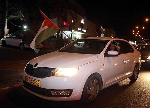 דגלי פלסטין בסכנין (צילום: עוז מועלם) (צילום: עוז מועלם)