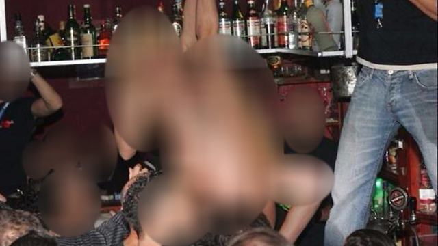 יחסי מין באלנבי 40. תמונות שהגיעו לידי המשטרה ()