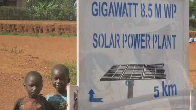 השדה הסולארי הראשון באפריקה שמייצר חשמל ל-6% מתושבי רואנדה (צילום מסך) (צילום מסך)