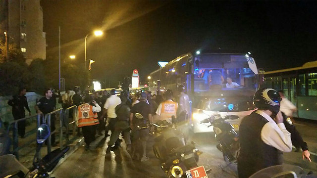 זירת האירוע בכניסה לירושלים ()