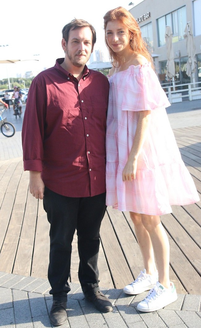 כבר לא סוד. מאיה ורטהיימר ואסף זמיר (צילום: ענת מוסברג)